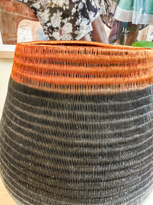 Wärkhi Tall Werregue Vase