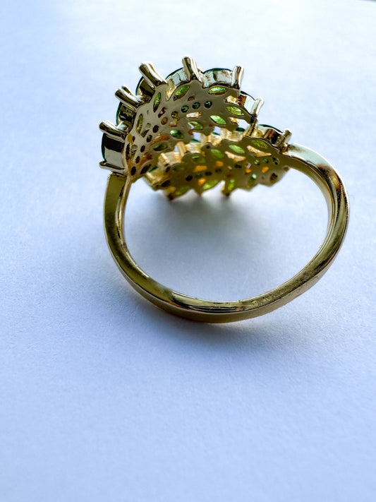 Lab Emerald Leaf Patern Ring by Bichota