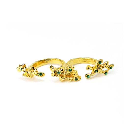 Our pieces are handmade in precious metals, precious stones, and other gems. DETAIL OF OUR PRECIOUS METALS Vermeil 24K: Piece made in Silver (Ag) 925 with a 24-karat gold electroplating Silver 925 (Ag): Piece composed of 92.5% Silver DETAIL OF OUR GEMS Zircon 1.5 mm *The artisanal technique of amorphous jewelry makes each piece unique, which is part of the magic of owning a totally original jewel.