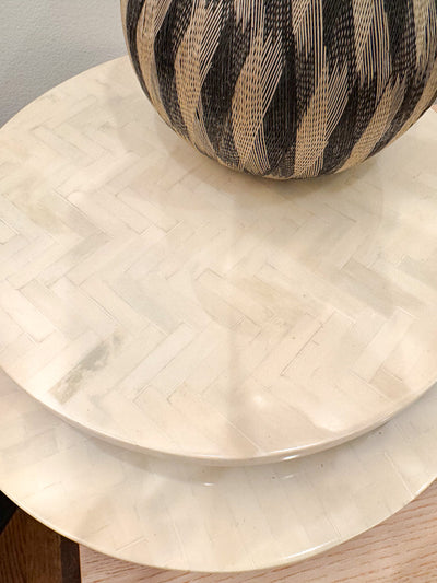 Lazy Susan White Ribs Tiles