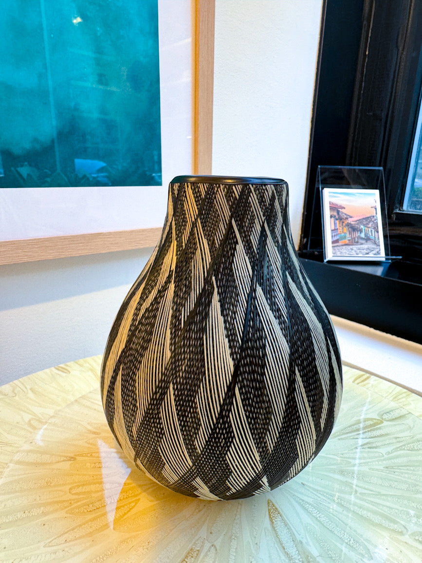 Tamo Small Vase 
