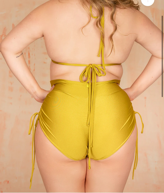 Green Swimsuit by Entreaguas