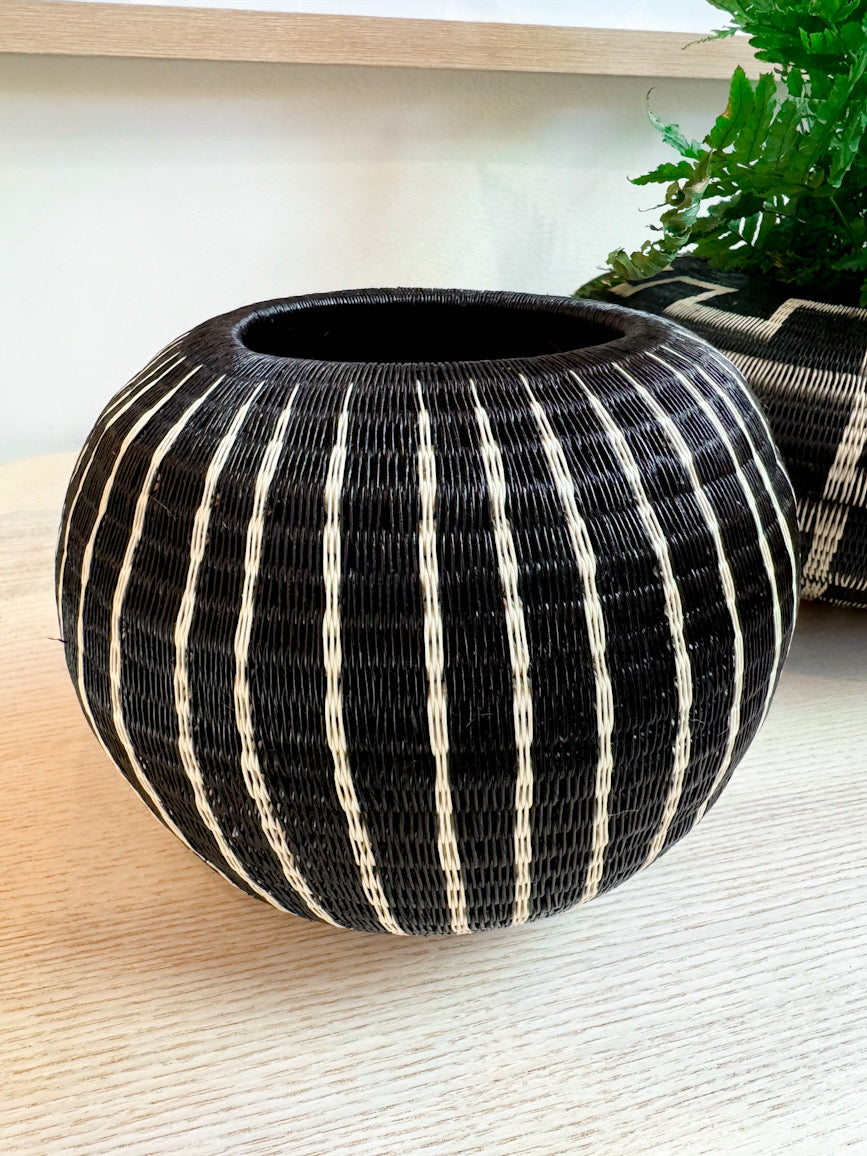 Werregue Bubble Black Vase Med.