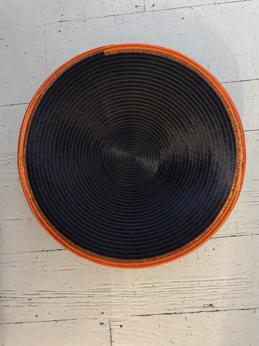Werregue Black Plate with Copper trim