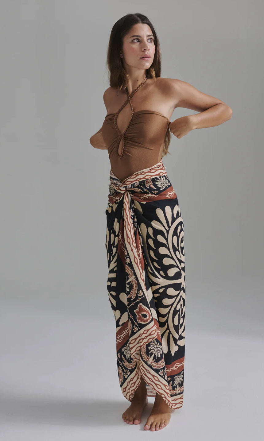 Juan De Dios De La Falaise Cotton Silk Sarong- Black/ Cream Print