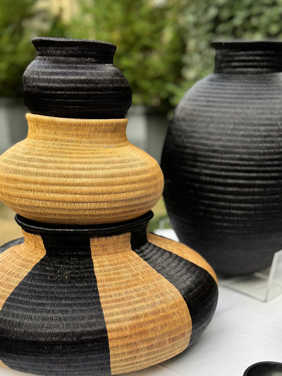 Werregue Wide Vase Solid Sand Color