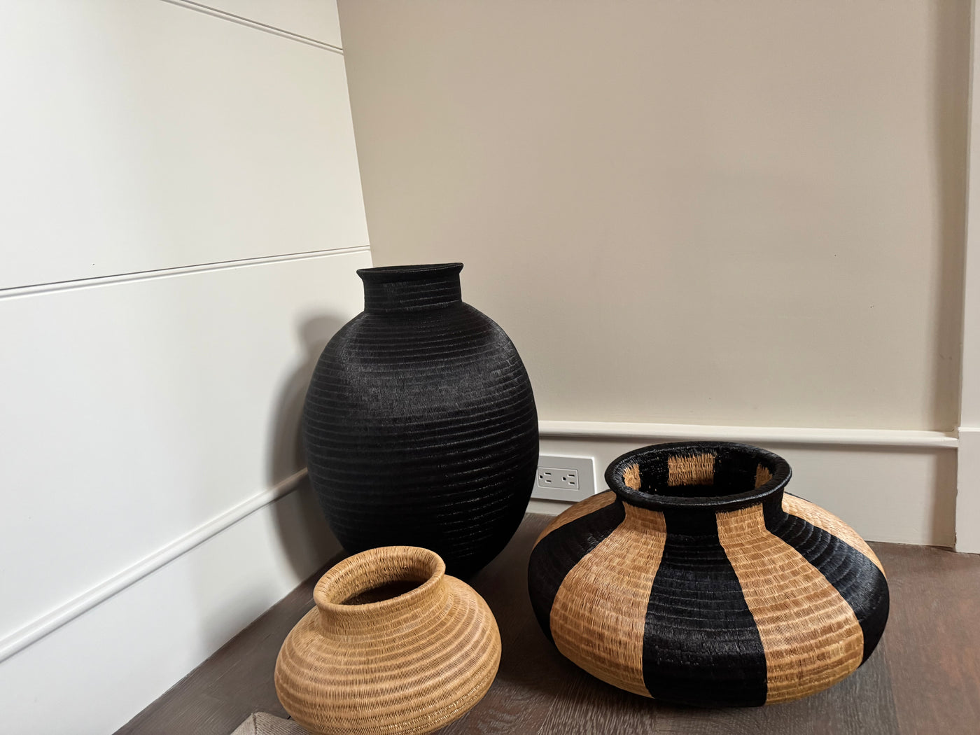 Large Werregue Black Vase