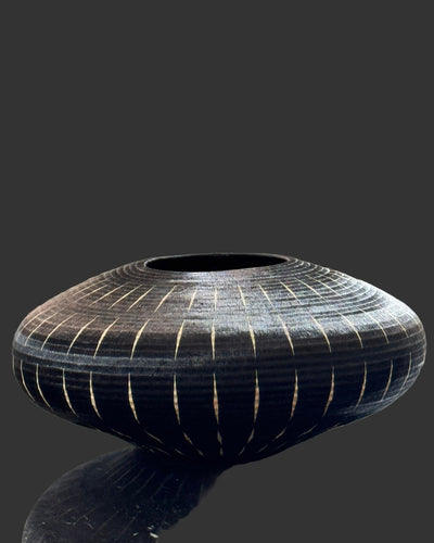 Werregue Large Black Wide Oval Lagrimas Masterpiece