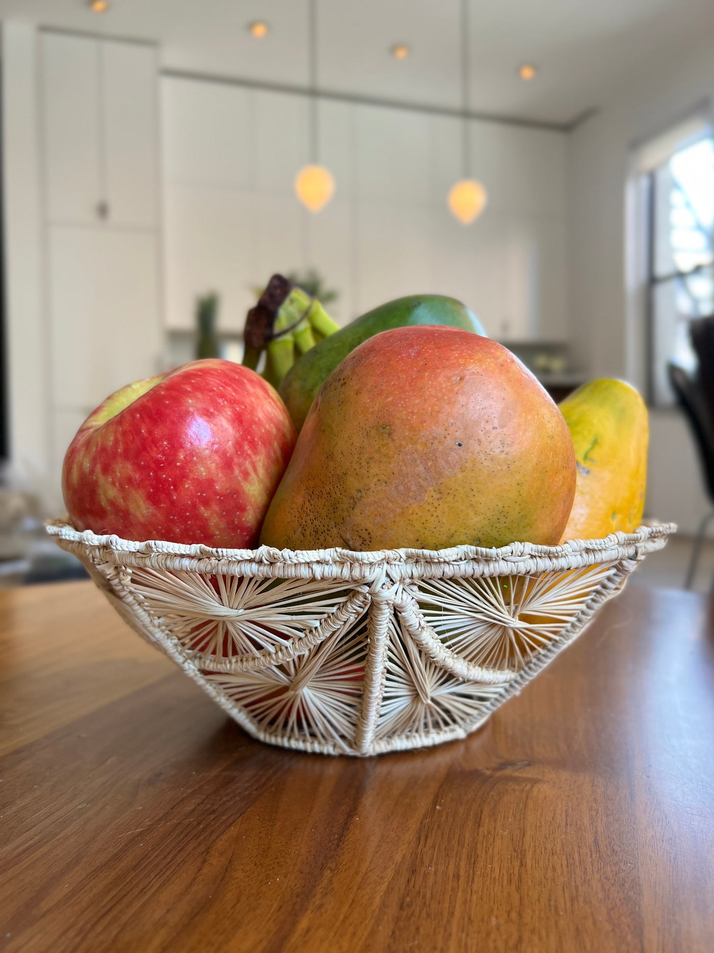 Usiacurí Bread or Fruit Basket with Curved Edge