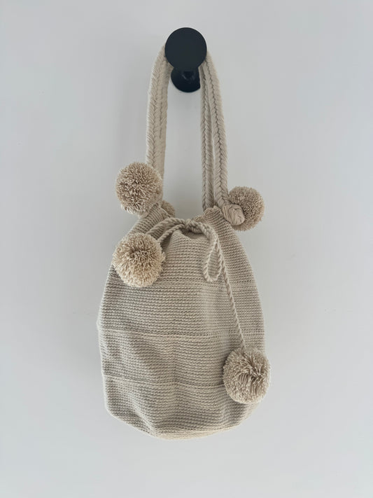 Medium Pom Pom Mochila (Shoulder)