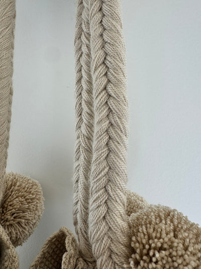 Medium Pom Pom Mochila (Shoulder)