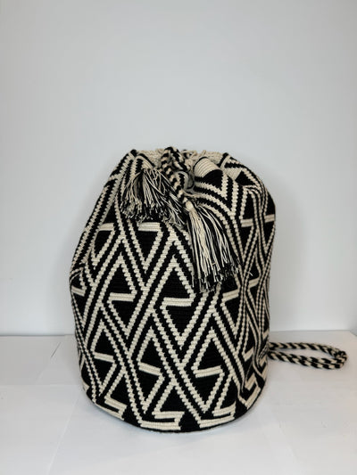 Mochila Wayuu Back Pack (Black & Natural)