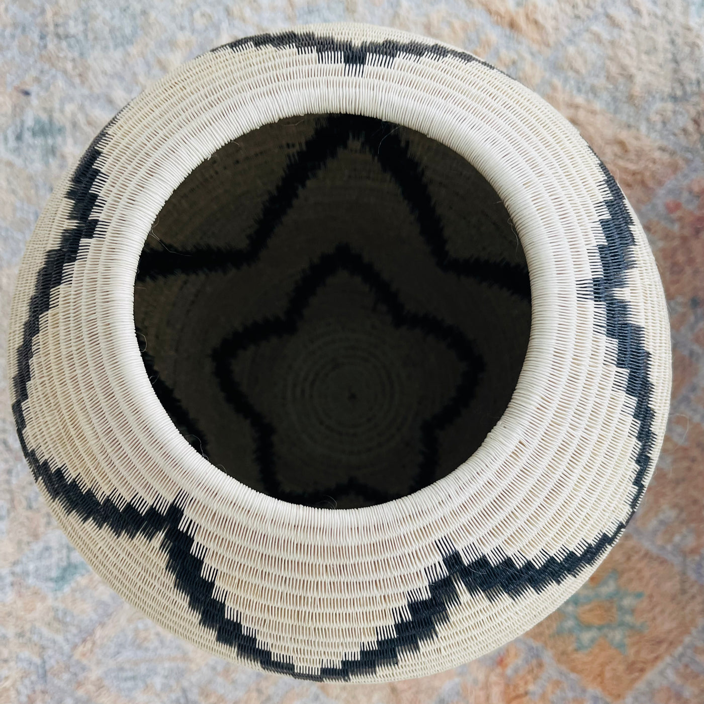 Werregua Vase Mountains Large