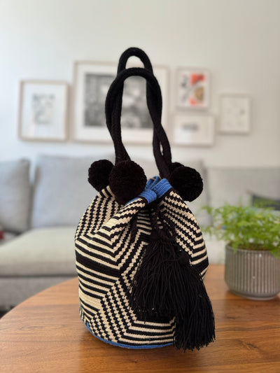 Medium Hand-Woven Wayuu Mochila with Pompom