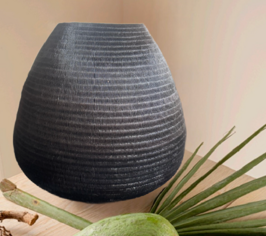 The Elder Vessel Black