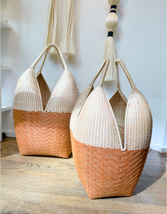 Paja Tetera Tote Basket known as Cuatro Tetas in Two-Tone Natural