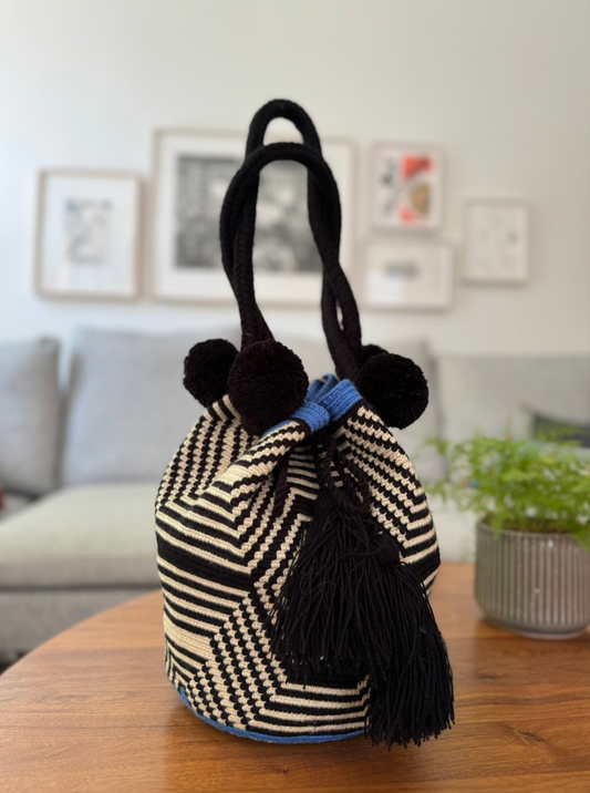 Medium Hand-Woven Wayuu Mochila with Pompom - Black/Blue