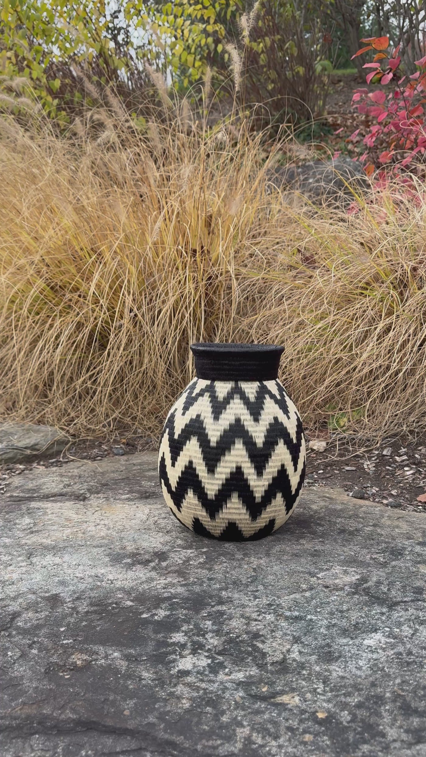 Werregue Large Zig Zag Vase