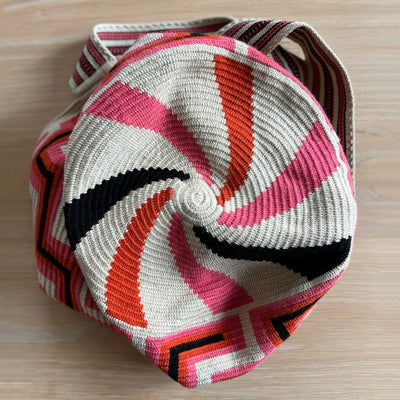 Extra Large Hand-Woven Wayuu Beach Bag