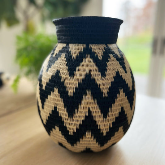 Werregue Large Zig Zag Vase