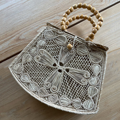Usiacurí Iraca Beaded Handle Bag