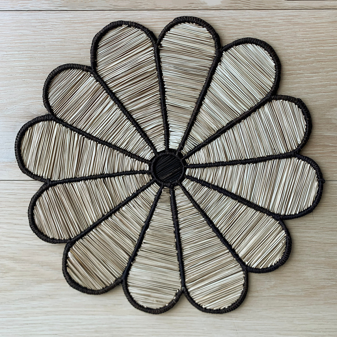 Usiacurí Iraca Daisy Placemats (Set of 6)